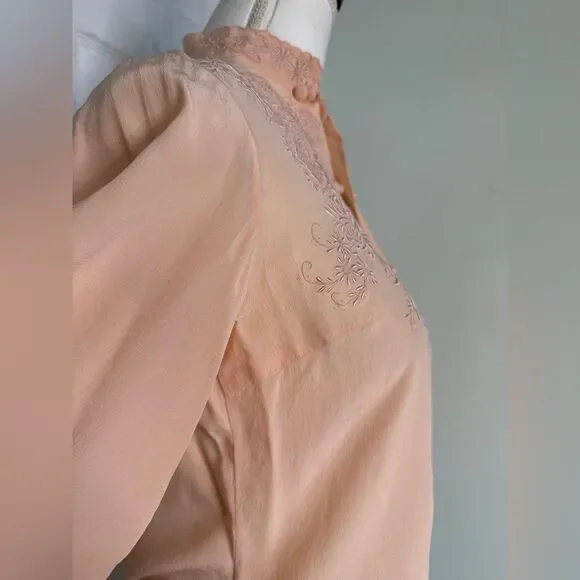 1950s Peony Silk Hand Embroidered Peach Pink Blouse - Picture 5 of 16